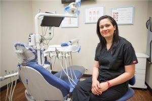 Mejor dentista de bajo costo cerca de mí, acepta medicaid sin seguro plan dental de pago