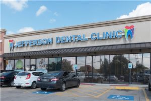 Emergency dentist near me open now, walk in dental clinic open Saturdays