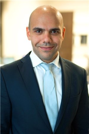 Dr Karim Hachmeh mejor y económico dentista general, cosmético y de emergencia en San Antonio